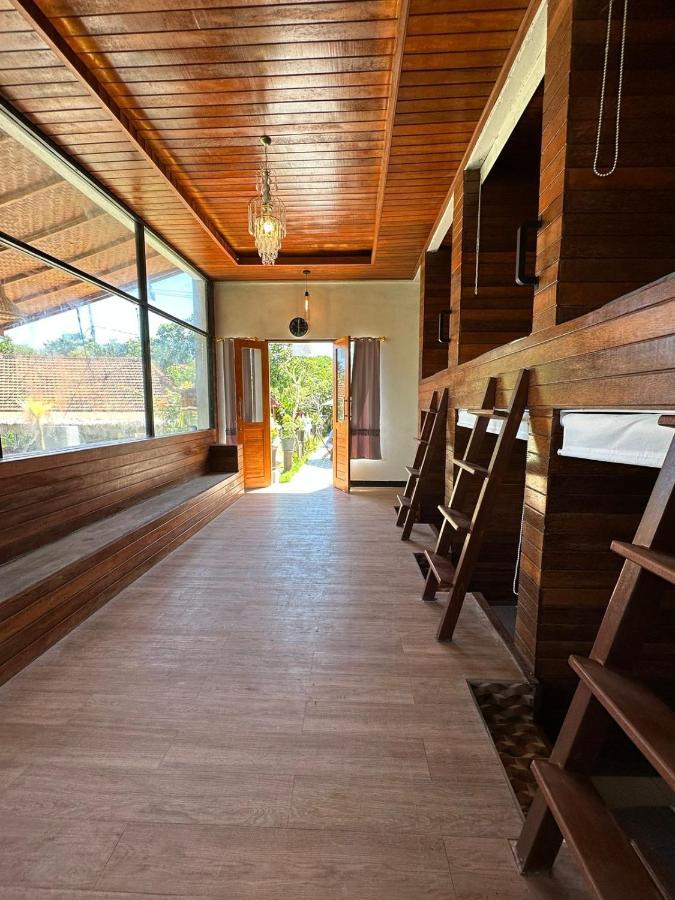 Penida Hills Hostel Batununggul Eksteriør billede