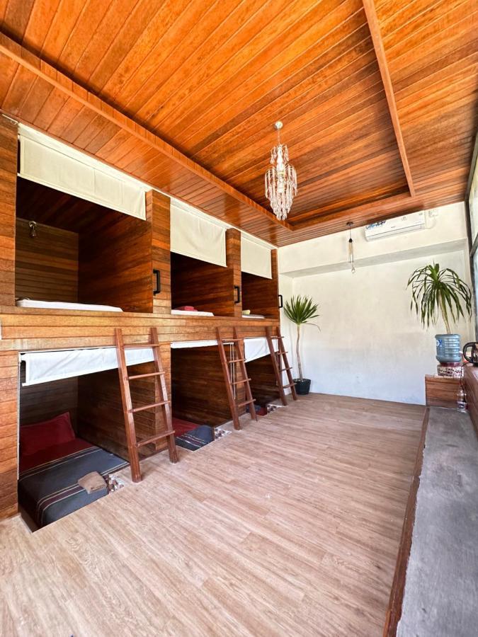Penida Hills Hostel Batununggul Eksteriør billede